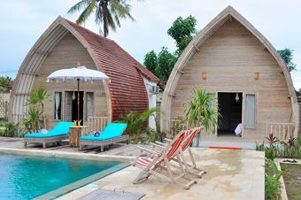 Hotel La Roja Bungalows