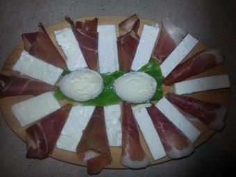 Hostal Rafting Blue River Tara