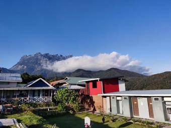 Motel Ceaser's Place