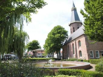 Gorgeous Holiday Home In Nieuwvliet With Sauna