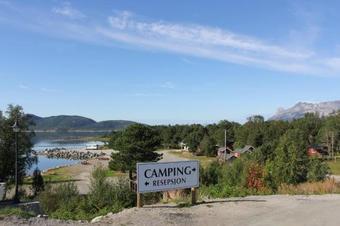 Hostal Ulvsv�g Gjestgiveri Og Fjordcamping