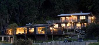 Ohiwa Beach Apartments/ Motel