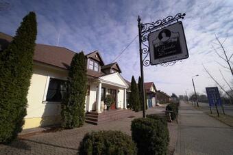 Posada Dworek Bia?a Dama