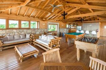 Malhadais Villa Sleeps 8 Pool Air Con Wifi