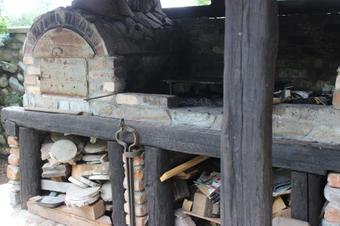 Lodge Satul Traditional