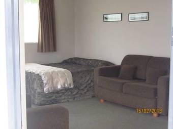 Bonnie Knights Motel