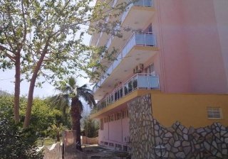 Kalamaki Beach Hotel