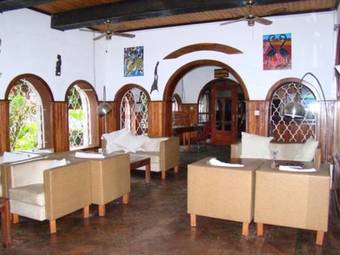 Hotel Jangwani Sea Breeze Resort