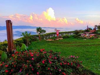 Hostal Banphakphuchifah Resort