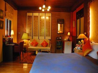 Hotel Ndol Streamside Thai Villas