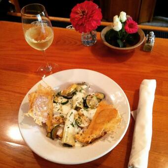 Posada Inn By The River