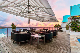 Hotel Ceblue Villas & Beach Resort