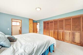 Beachcliff - Private Stairway To The Sand