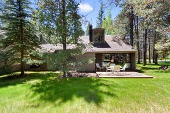 Apartamento Meadow House 21 Two-bedroom Condo