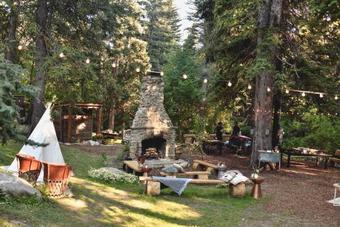 Hillside Hideaway Cabin