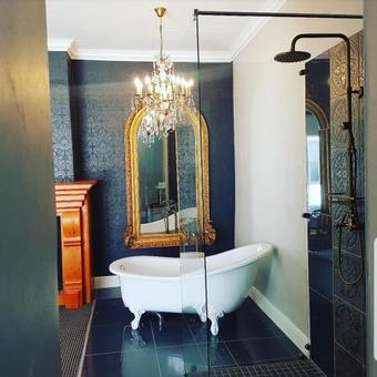 The Kingsman Boutique Hotel