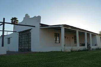 Hostal Avonsrus Guesthouse