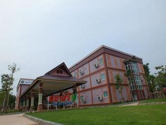 Thanasiri Hotel And Resort