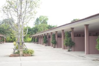 Hostal Rimmueng Resort