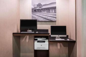 Hotel La Quinta By Wyndham Morgantown