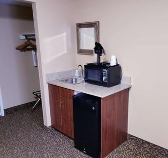 Surestay Plus Hotel By Best Western Black River Falls