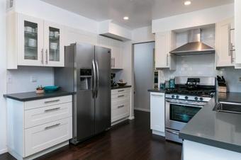 Lakes Edge Agoura Hills Home