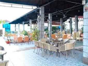 Ham Luong Hotel