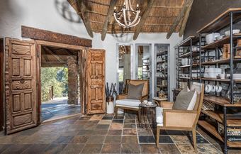 Hotel Inzolo Exclusive Game Lodge