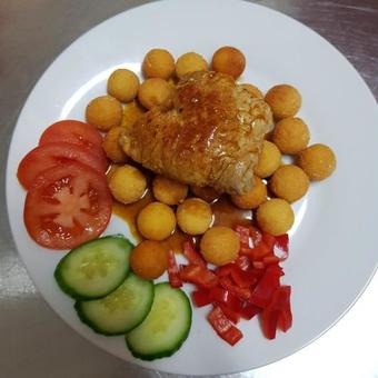 Hostal Guest House Pod Lesem Merkl�n