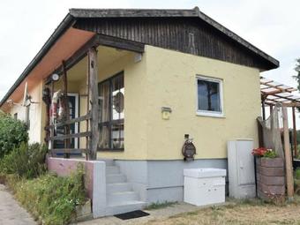 Cozy Bungalow In Nakenstorf With Garden