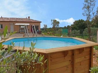 Quaint Villa In Montmeyan With Private Garden