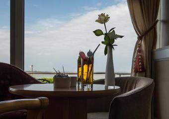 Best Western New Holmwood Hotel