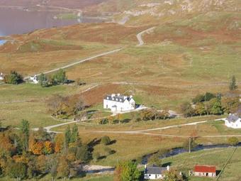 Inchnadamph Lodge Hostel/b&b