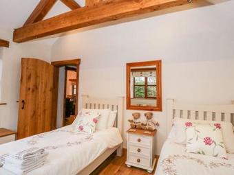 Hawthorn Cottage, Stainton, Nr Kendal