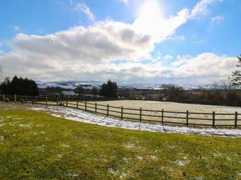 Dolau Meurig, Ystrad Meurig