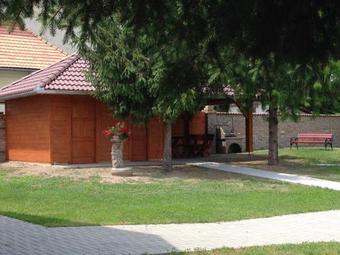 Hostal Althaus Vend�gh�z