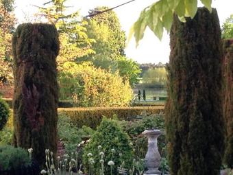 Bed & Breakfast Chippenham Park Kitchen Garden Rooms