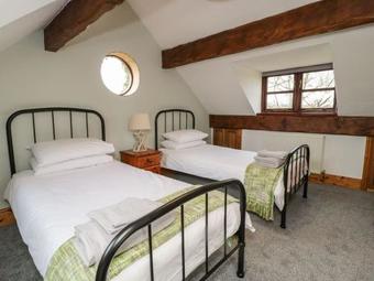 Cyffdy Cottage - Aran