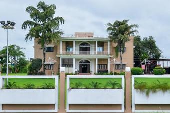 Hotel Oyo 19585 Parmeshwari Garden And Resort