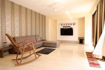 Luxury Pool Villa Malavali