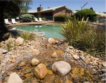 Thunderbird Motel Yass