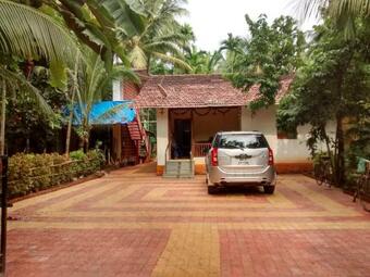 Small Bungalow With 2 Bedrooms On Rent With The Beach Just 5 Minutes Away