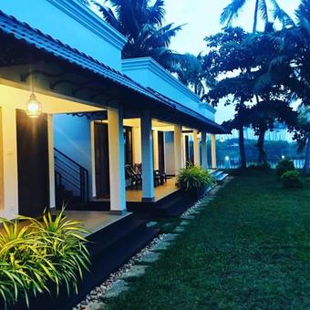 Hotel Majestic Retreat Resort