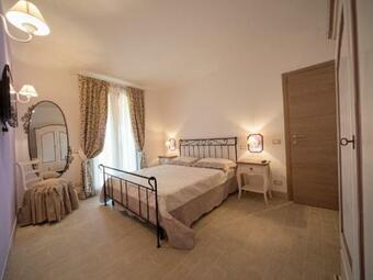 Le Lame Villa Sleeps 10 Pool Air Con Wifi