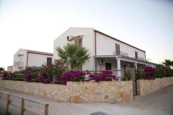 Hostal Oasi Guzzetta