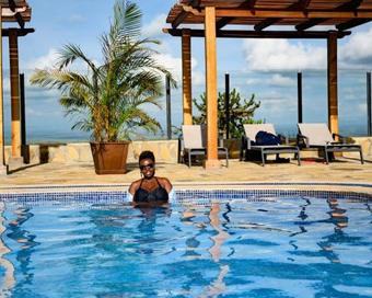 Hotel Saab Royale Resort