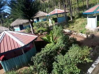 Hostal Maverick Camp, Rondavels And Homestay