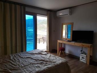 Mango Forest Pension