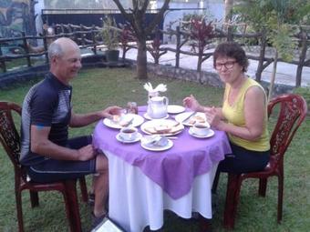 Hostal Yoho Little Rose Inn