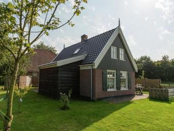 Charming Holiday Home In Wieringen With Garden